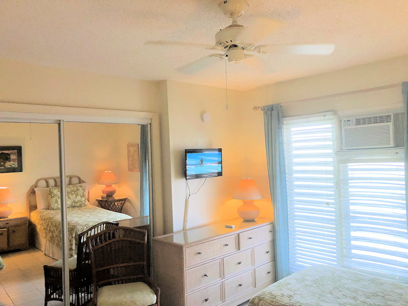 305C Colony Cove